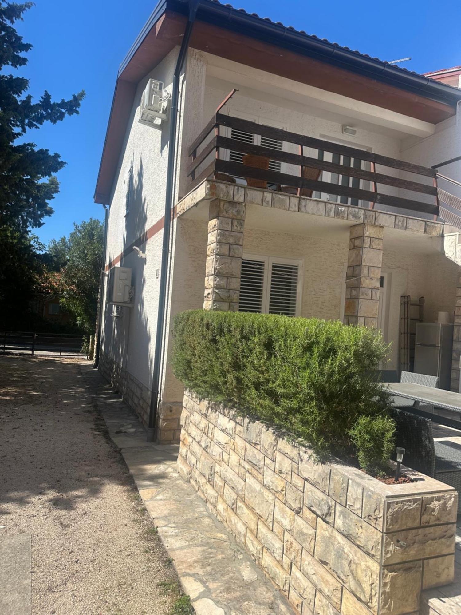 Apartment Sara Novalja Exterior photo